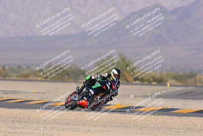 media/Dec-09-2023-SoCal Trackdays (Sat) [[76a8ac2686]]/Turn 4 Set 2 (1130am)/